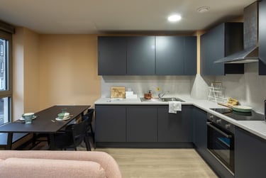 Standard En Suite - Image 4
